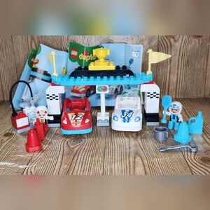 DUPLO LEGO Race Cars‎ 10947 Lego Set with Brick Box